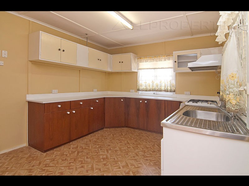 13 Earl St, Greenslopes QLD 4120