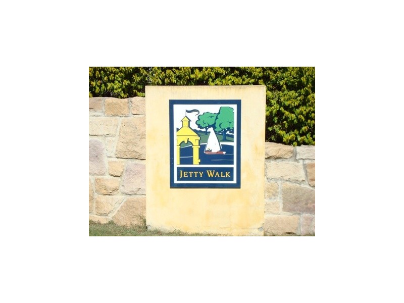 10 Jetty Wk, Forest Lake QLD 4078