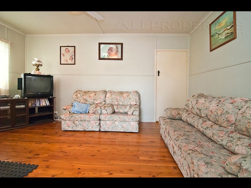 6 Birrell St, Leichhardt QLD 4305