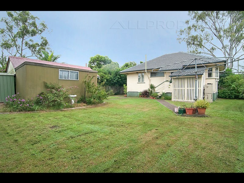 6 Birrell St, Leichhardt QLD 4305