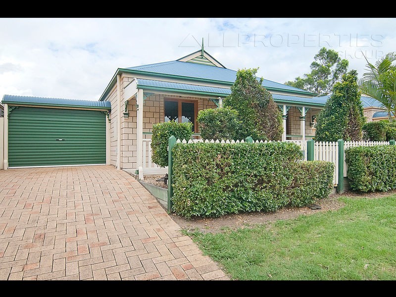 14 Harrison Cr, Forest Lake QLD 4078