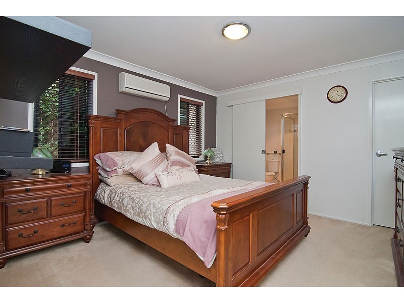 31 Moran Cres, Forest Lake QLD 4078