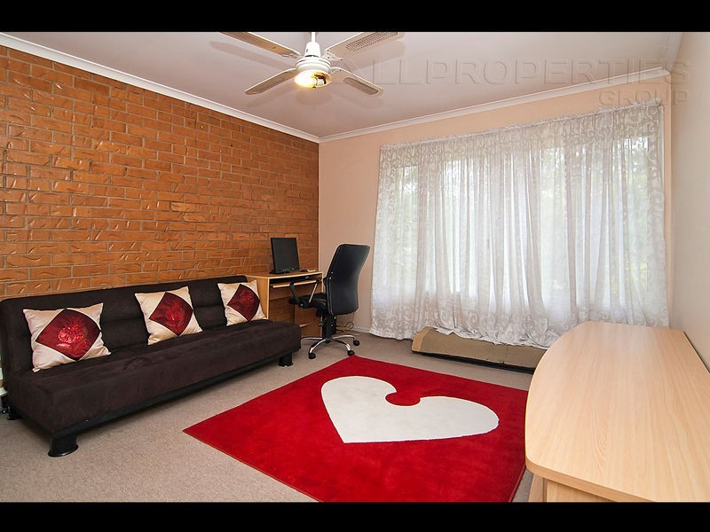 9/3 Costata Street, Hillcrest QLD 4118