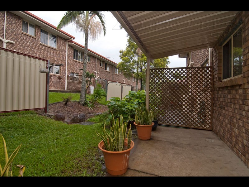 9/3 Costata Street, Hillcrest QLD 4118