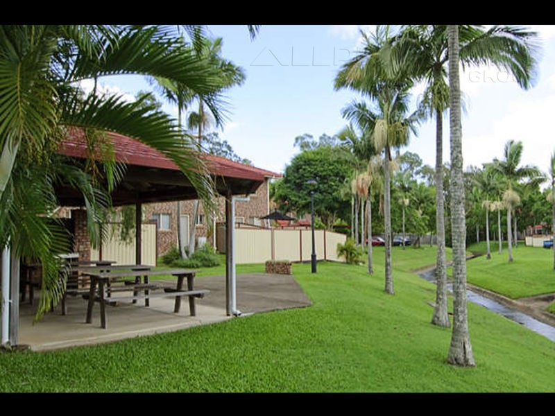9/3 Costata Street, Hillcrest QLD 4118