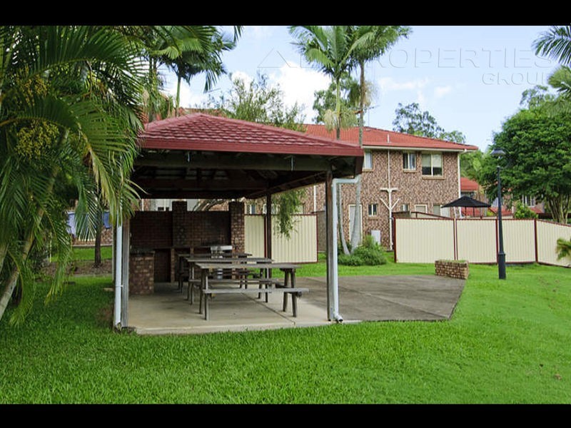 9/3 Costata Street, Hillcrest QLD 4118