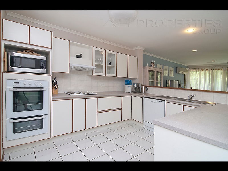 5 Gragin Pl, Parkinson QLD 4115