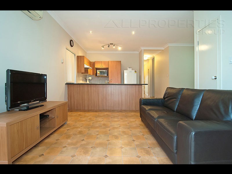 11 Gilberton Crescent, Forest Lake QLD 4078
