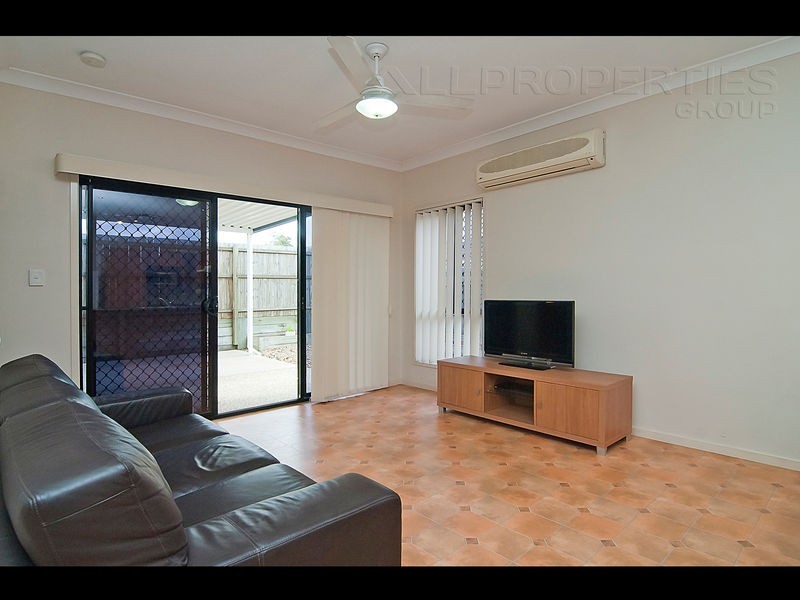 11 Gilberton Crescent, Forest Lake QLD 4078