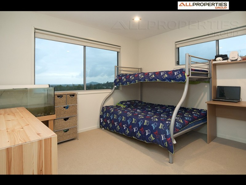 7 Nexus Close, Edens Landing QLD 4207