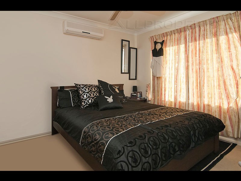 95 REDGUM DRIVE, Regents Park QLD 4118