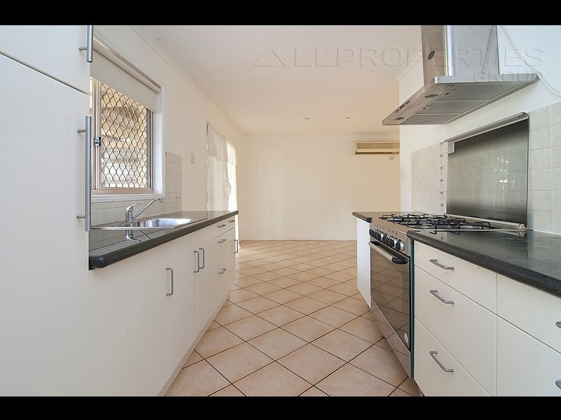 6 WHETTON CT, Boronia Heights QLD 4124