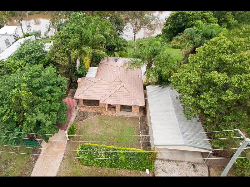 90 South Queensborough Pde, Karalee QLD 4306