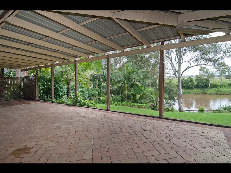 90 South Queensborough Pde, Karalee QLD 4306