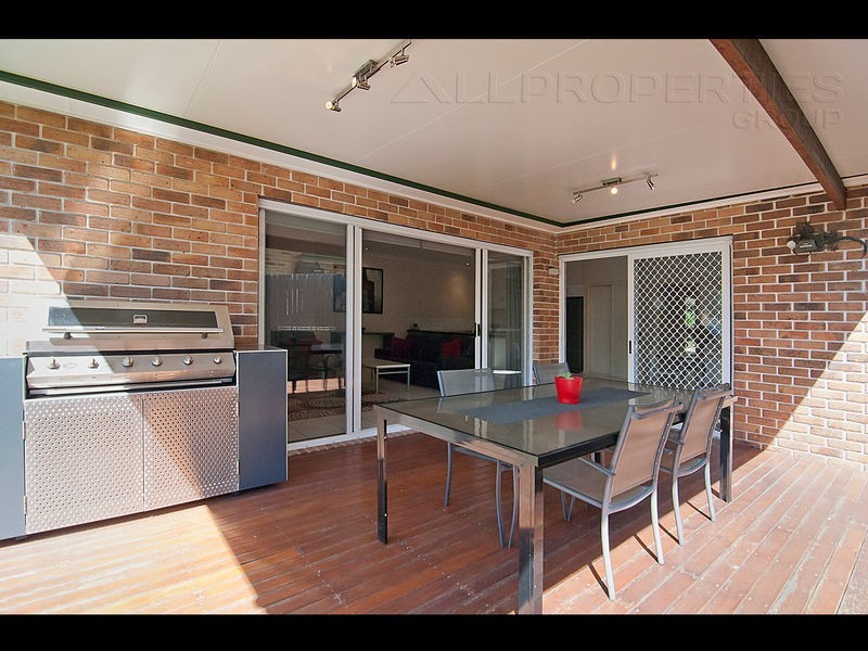 27 Glengyle Place, Forest Lake QLD 4078