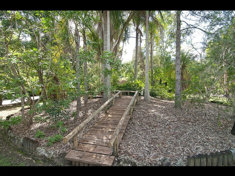 15 Allanadale Ct, Forestdale QLD 4118