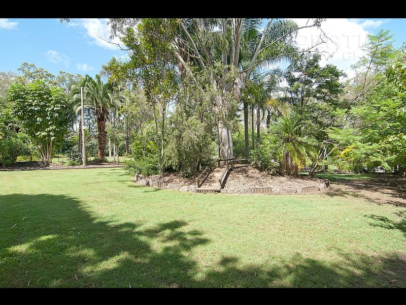 15 Allanadale Ct, Forestdale QLD 4118