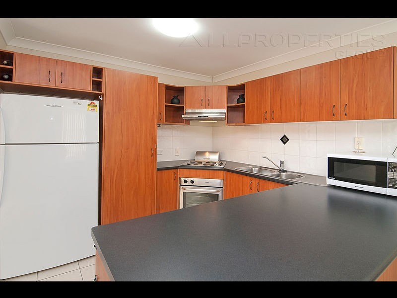 28 Canterbury Bells Crct, Springfield Lakes QLD 4300