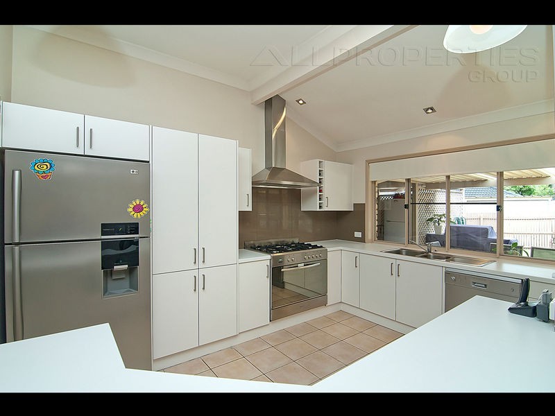 51 Settlers circuit, Forest Lake QLD 4078