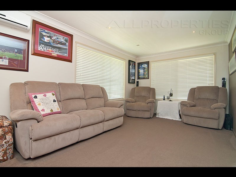 51 Settlers circuit, Forest Lake QLD 4078