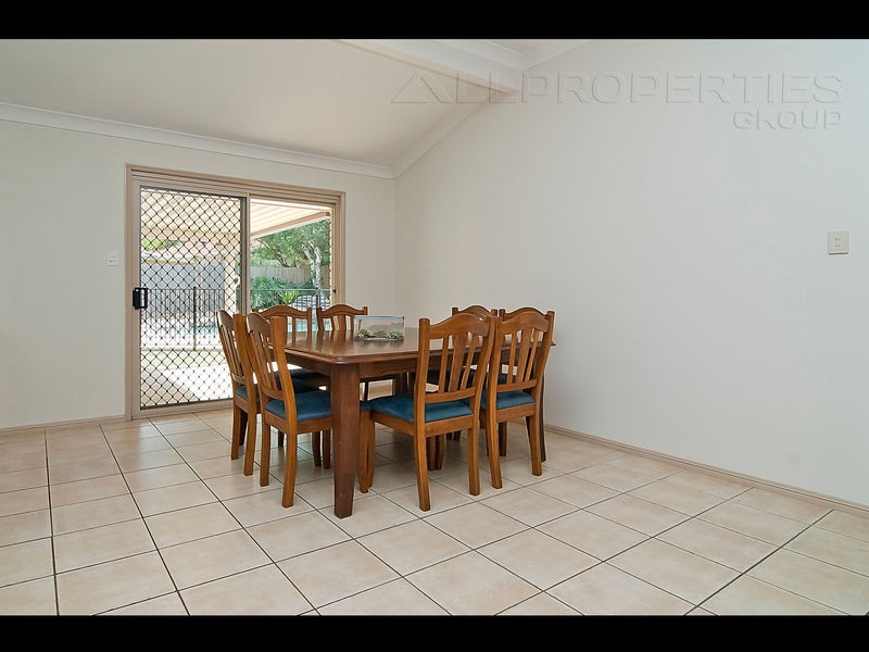 51 Settlers circuit, Forest Lake QLD 4078