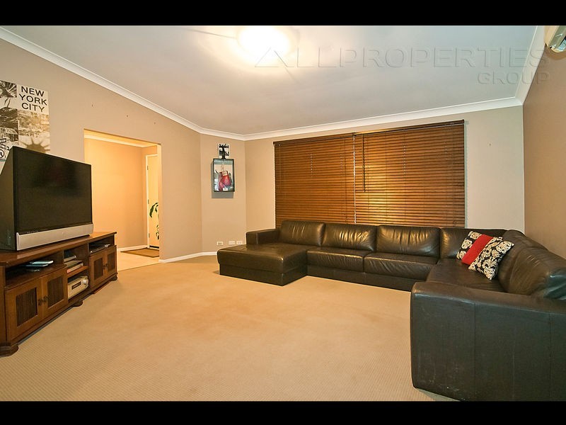 147 Kameruka St, Calamvale QLD 4116