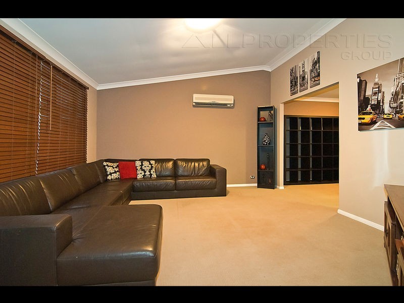 147 Kameruka St, Calamvale QLD 4116