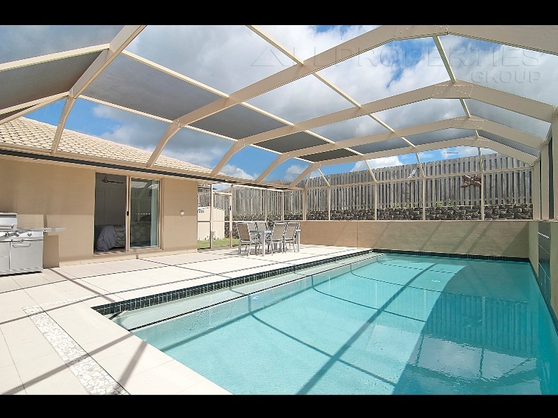 10 Sunridge Crct, Bahrs Scrub QLD 4207