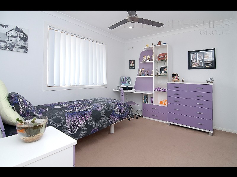 10 Sunridge Crct, Bahrs Scrub QLD 4207