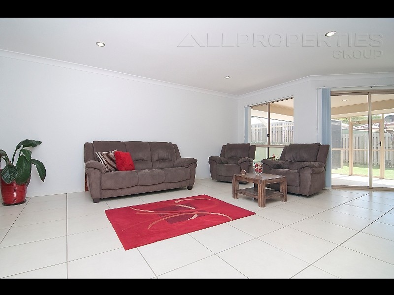 10 Sunridge Crct, Bahrs Scrub QLD 4207
