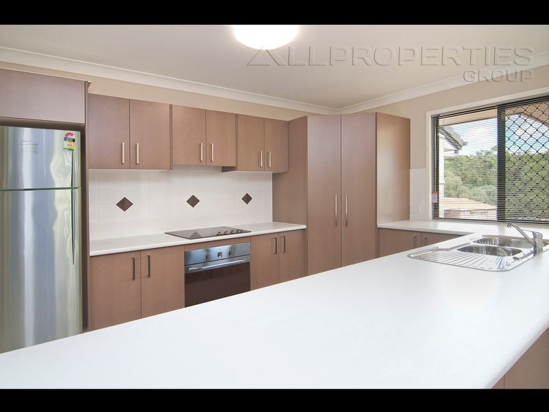 2 / 7 Gumleaf Place, Springfield QLD 4300
