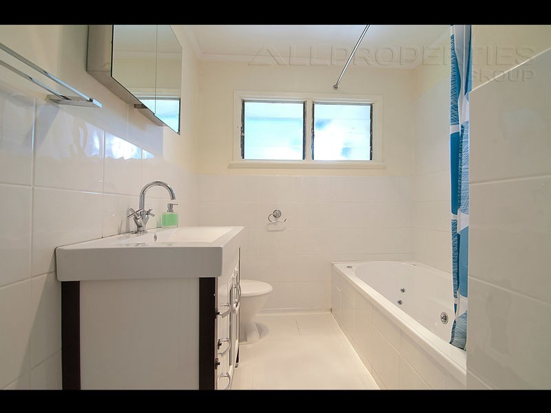 5 Sanderling Street, Inala QLD 4077