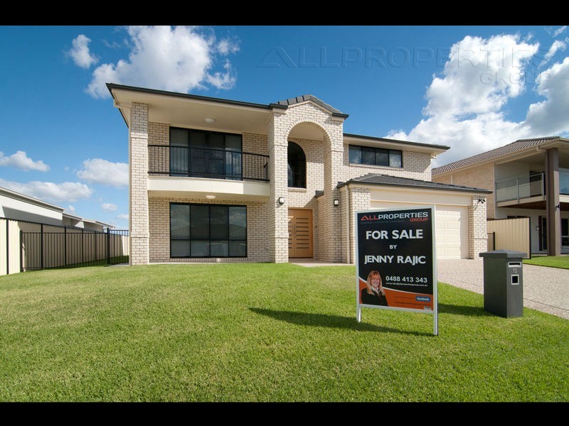 10 Denver Grove, Regents Park QLD 4118