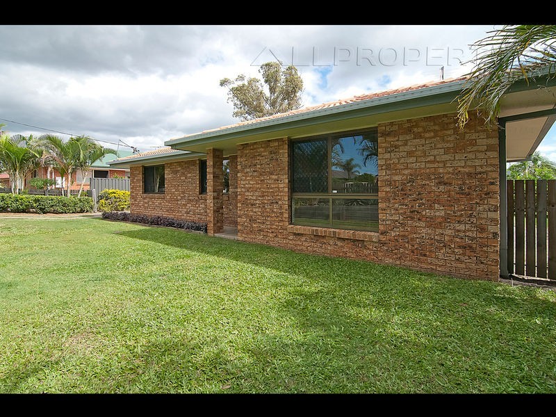 31 Peverell Street, Hillcrest QLD 4118
