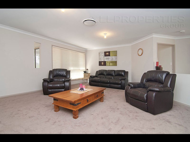 22 Wildwood Crescent, Jimboomba QLD 4280