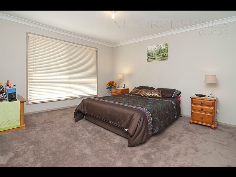 22 Wildwood Crescent, Jimboomba QLD 4280