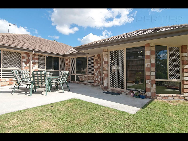 22 Wildwood Crescent, Jimboomba QLD 4280