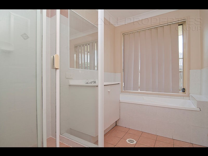 59 Cassowary St, Doolandella QLD 4077