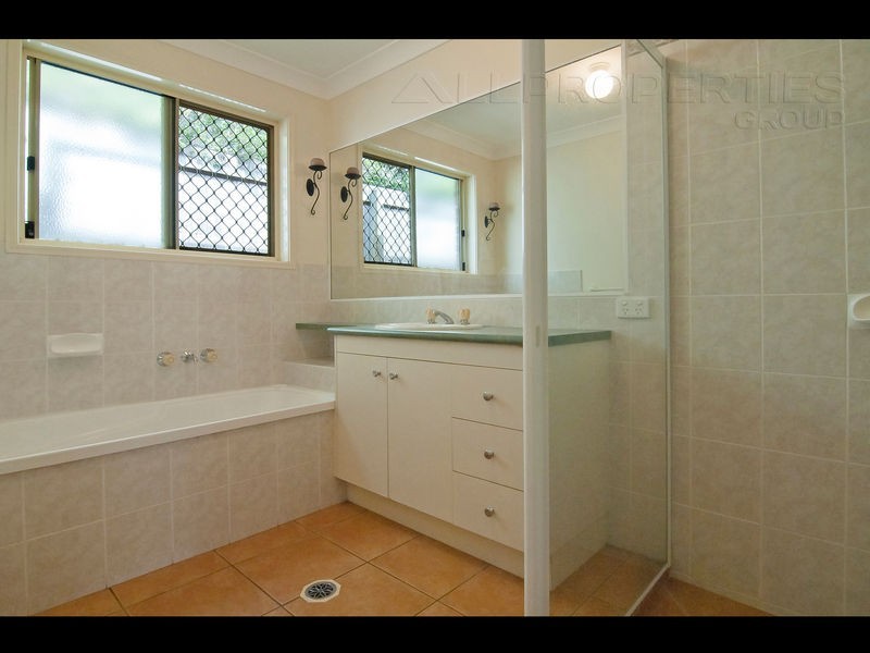 7 Kirrama Place, Forest Lake QLD 4078