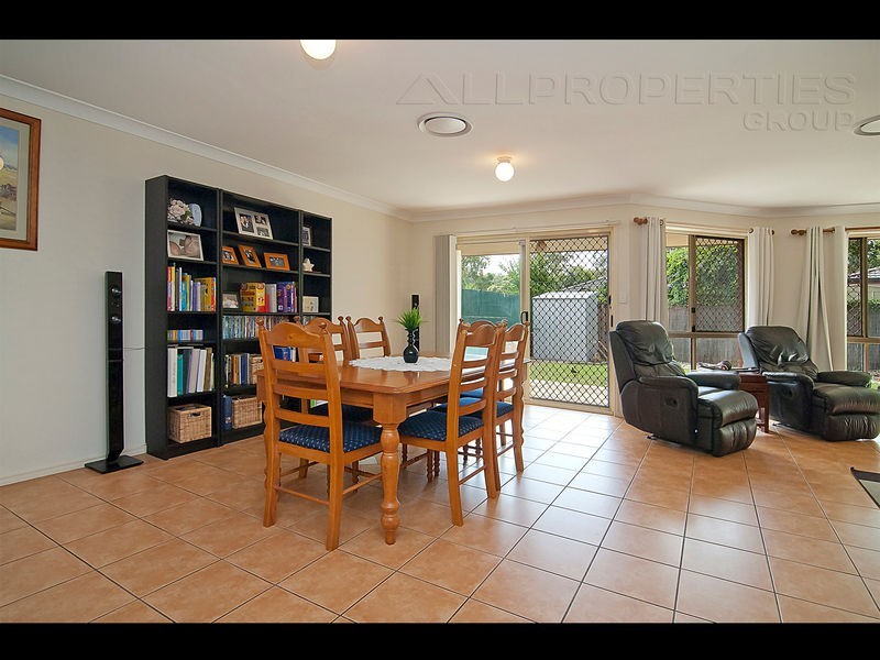 7 Kirrama Place, Forest Lake QLD 4078