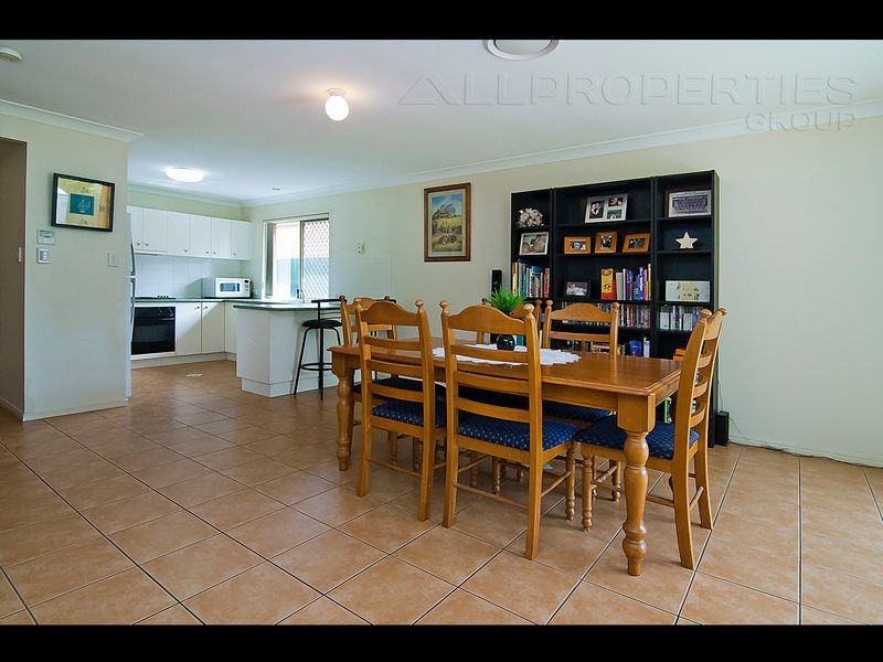 7 Kirrama Place, Forest Lake QLD 4078