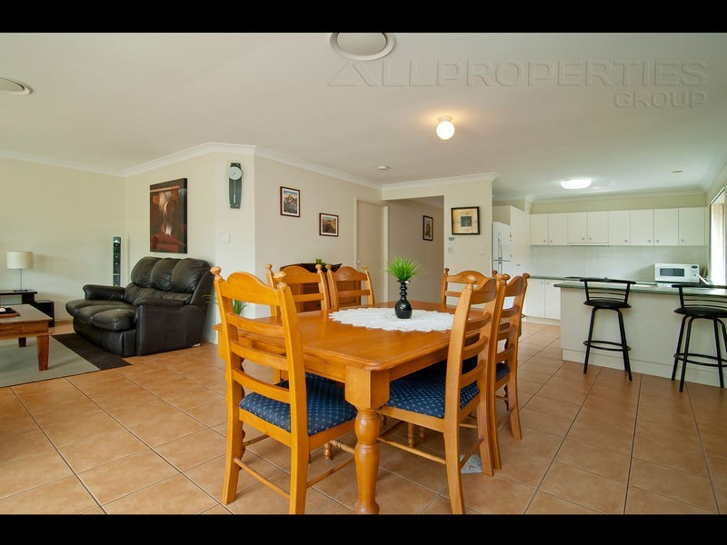 7 Kirrama Place, Forest Lake QLD 4078