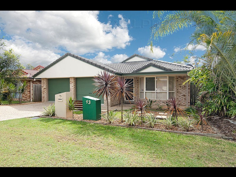13 Harrison Cr, Forest Lake QLD 4078