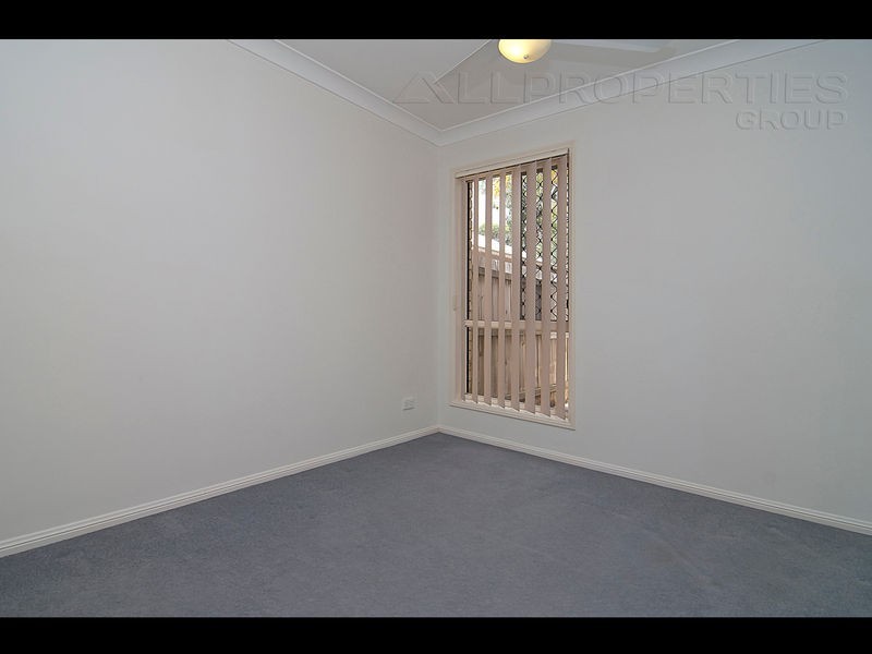 13 Harrison Cr, Forest Lake QLD 4078