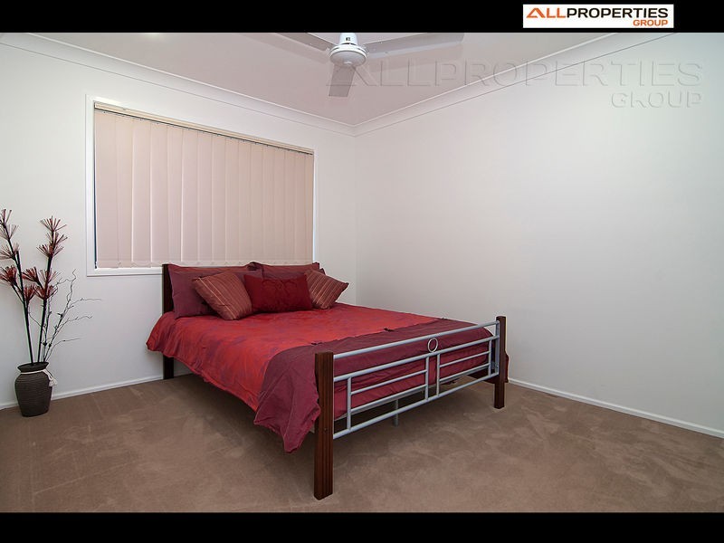 16 Cedarwood Street, Berrinba QLD 4117