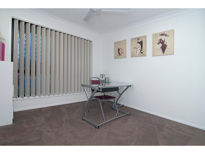 16 Cedarwood Street, Berrinba QLD 4117