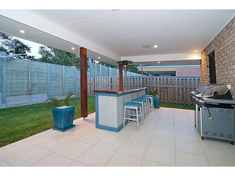 16 Cedarwood Street, Berrinba QLD 4117