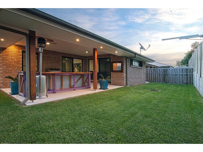16 Cedarwood Street, Berrinba QLD 4117