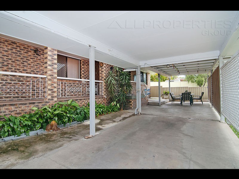 126 Owens Cres, Regents Park QLD 4118