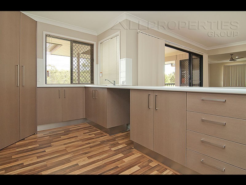 4 Kenny Close, Forest Lake QLD 4078